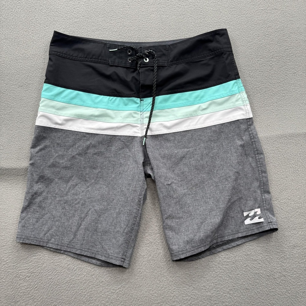 Billabong Board Shorts Mens 32 Black Gray Stripe Swim Trunks UnLined Quick Dry